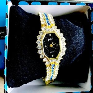 🎀 New Elegant Luxury Dress Watch Diamond Zircon